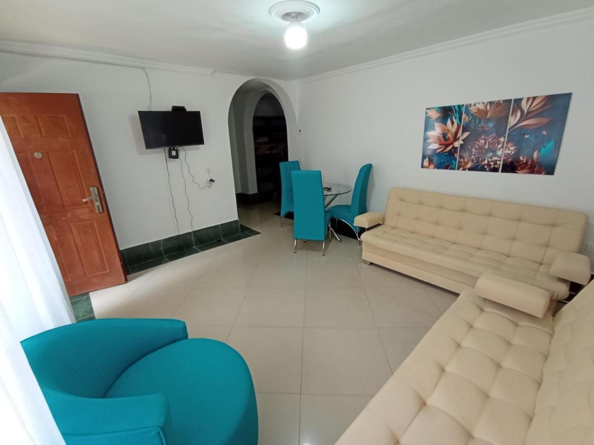 Laureles-estadio Apartment